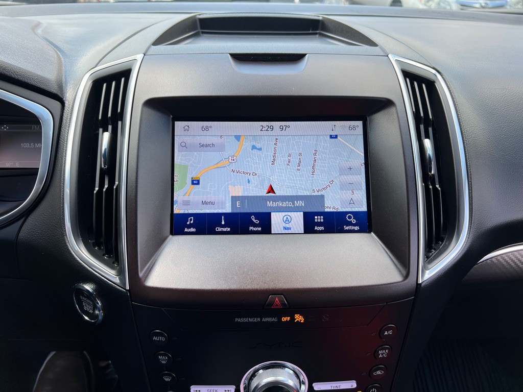 2020 Ford Edge Image 21