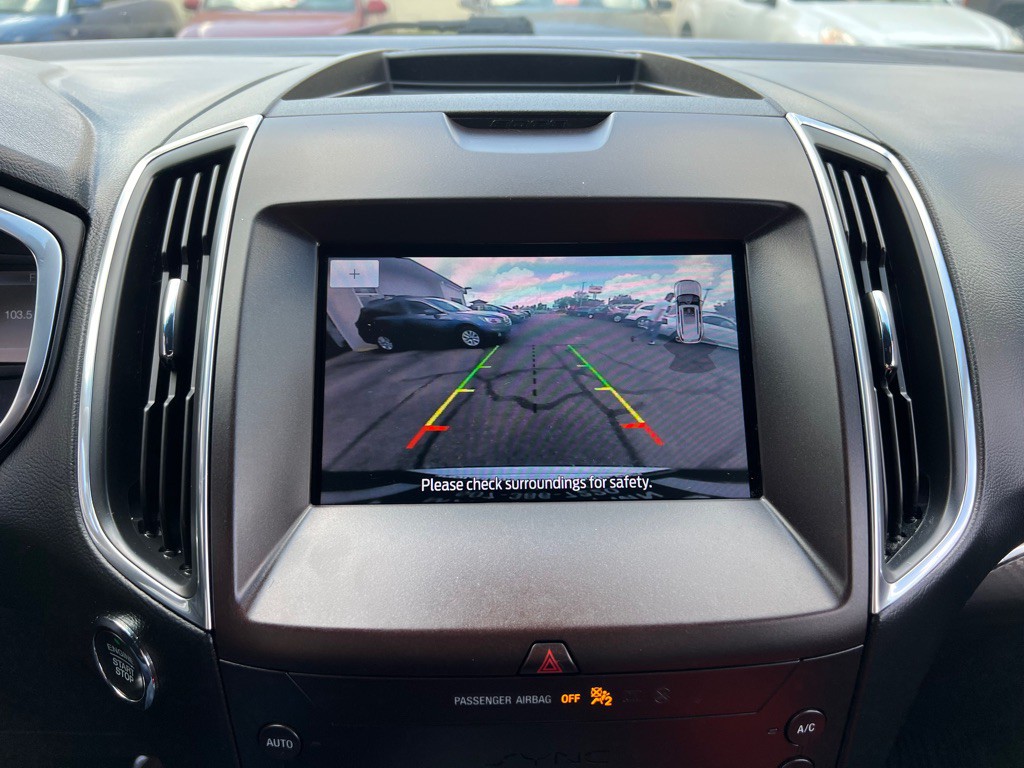 2020 Ford Edge Image 23