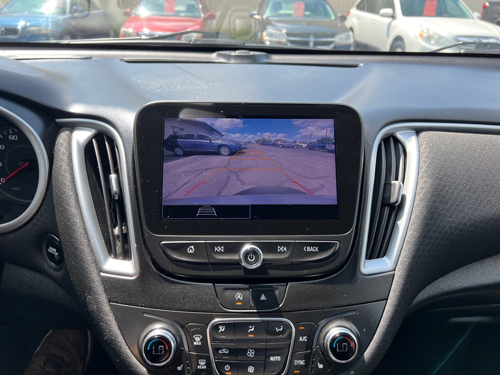 2023 Chevrolet Malibu Image 21