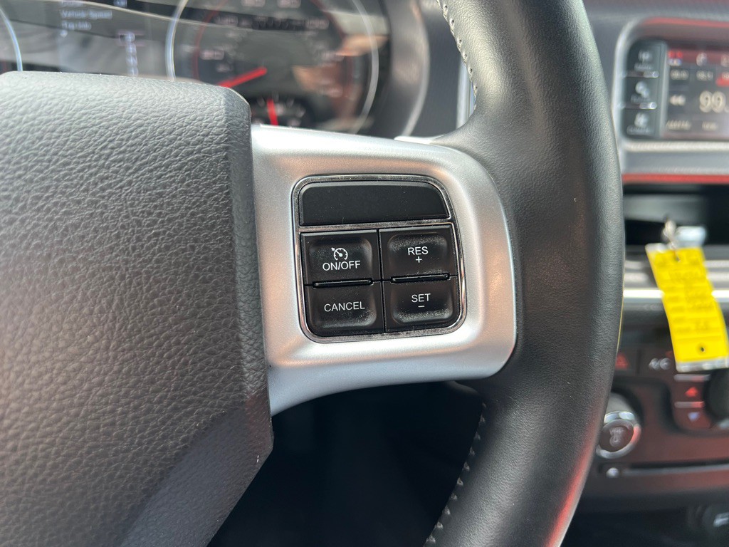 2014 Dodge Charger Image 18