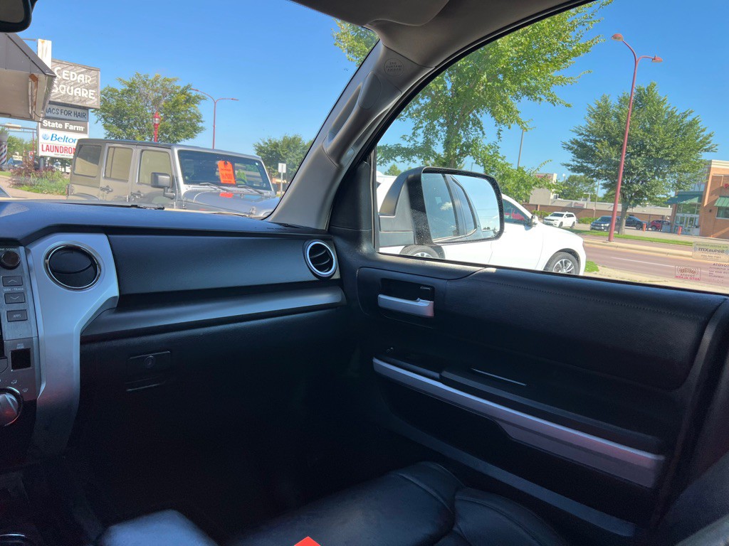 2018 Toyota Tundra Image 11