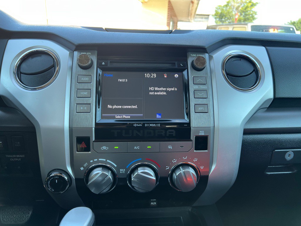2018 Toyota Tundra Image 22