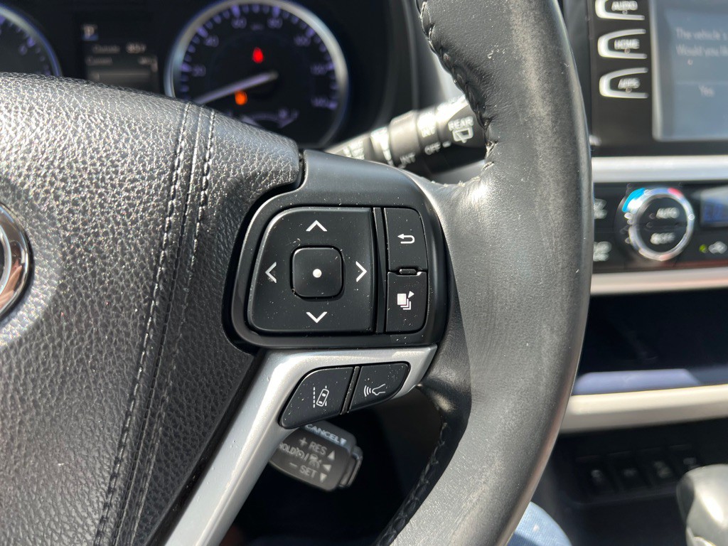2018 Toyota Highlander Image 22