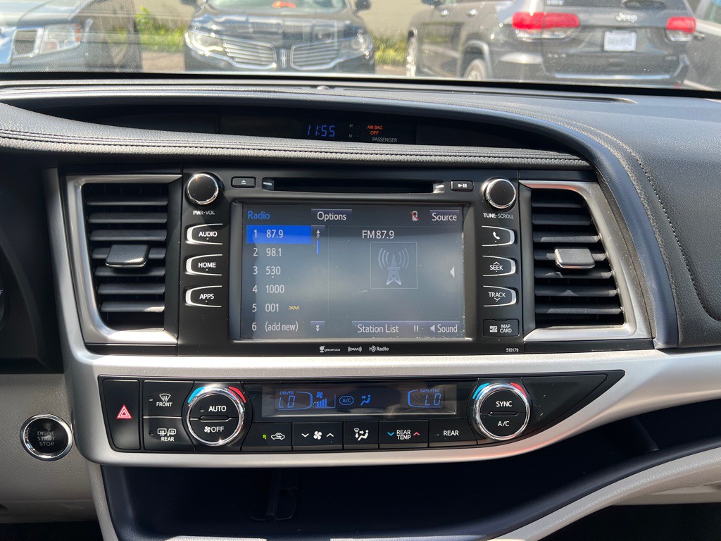 2018 Toyota Highlander Image 23