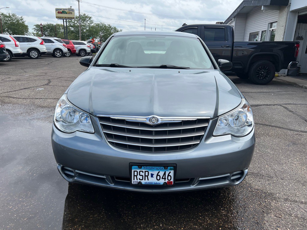 2010 Chrysler Sebring Image 3