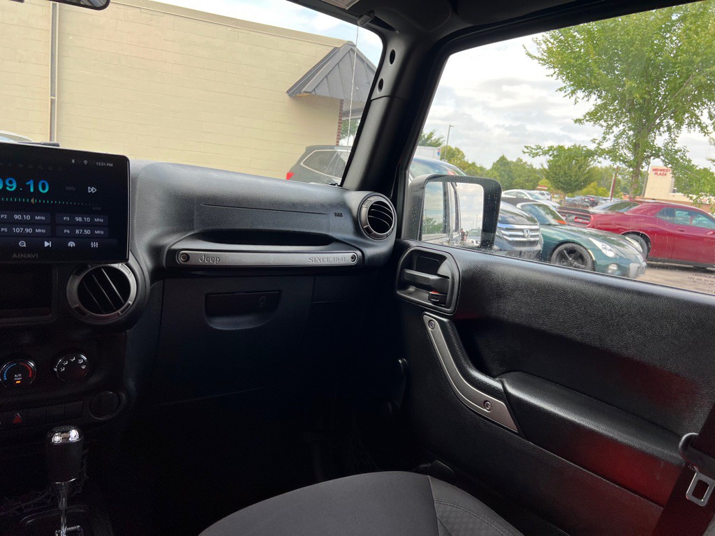 2015 Jeep Wrangler Unlimited Image 11
