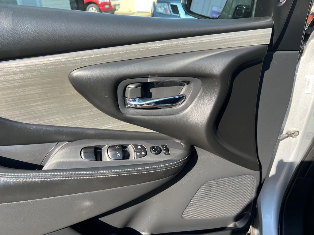 2018 Nissan Murano Image 16
