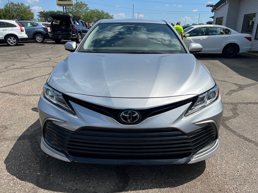 2023 Toyota Camry Image 3