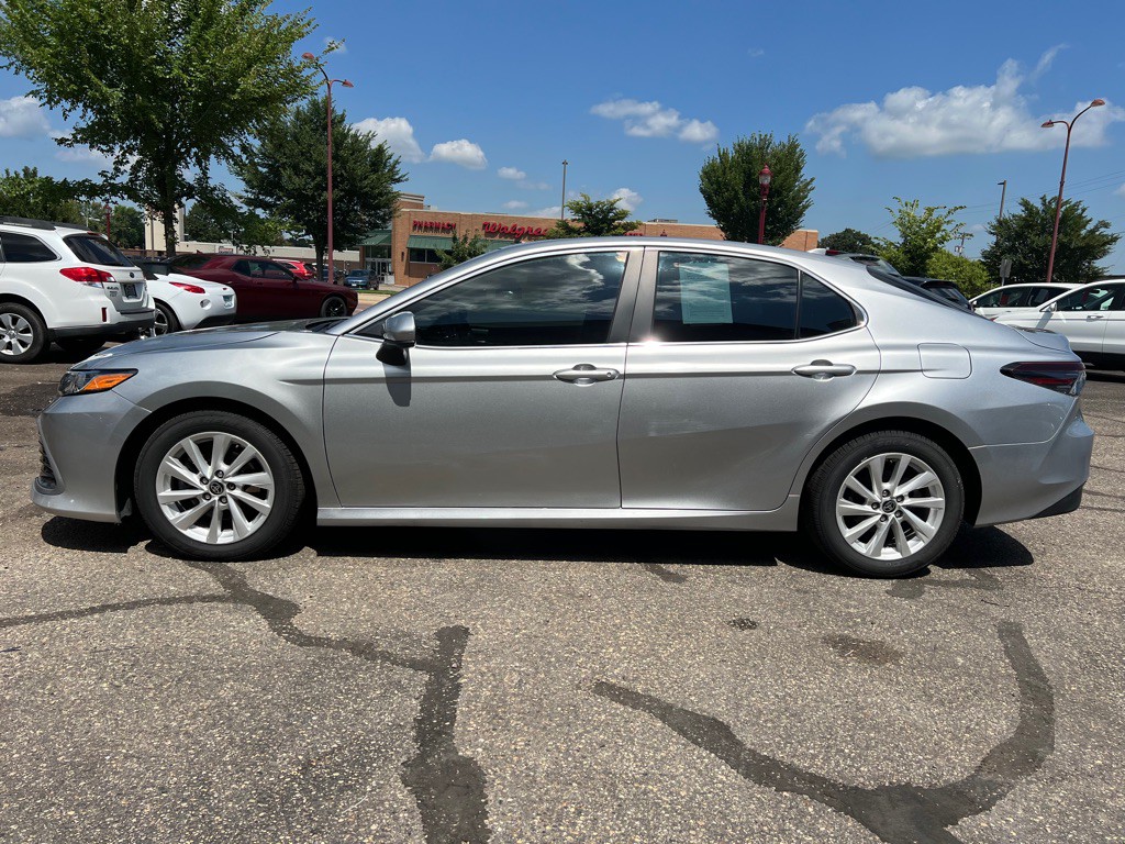 2023 Toyota Camry Image 5