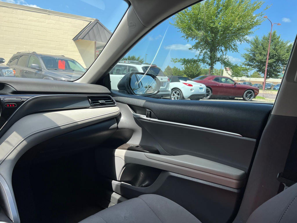 2023 Toyota Camry Image 9