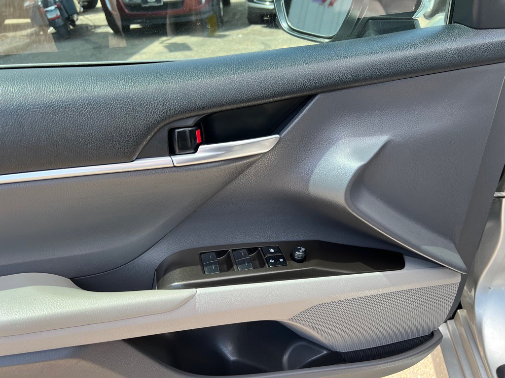 2023 Toyota Camry Image 13