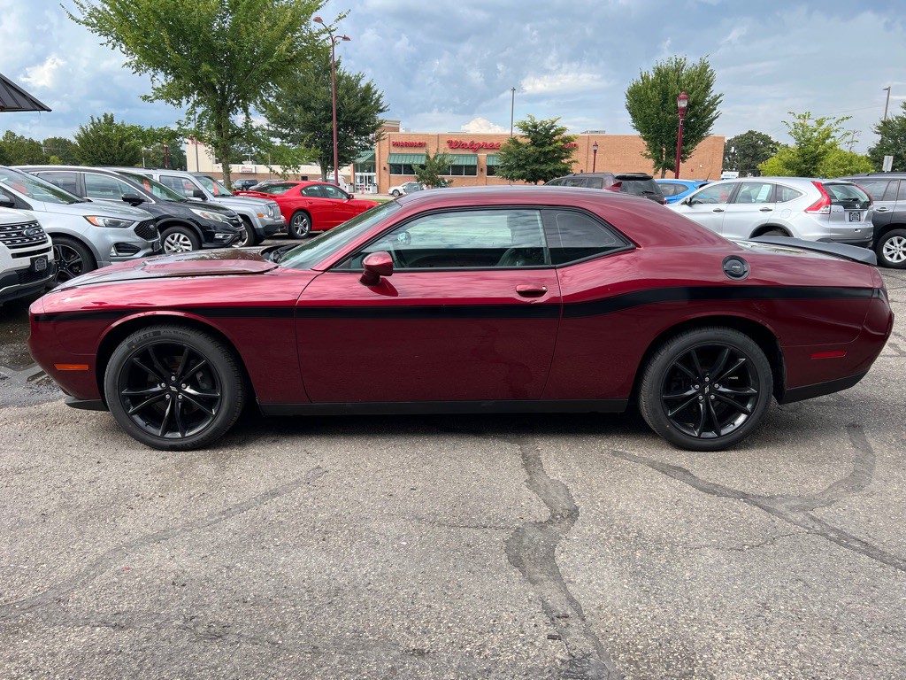 2018 Dodge Challenger Image 4