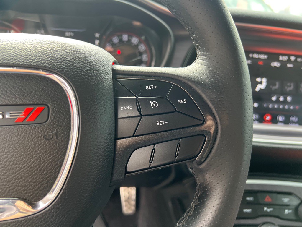 2018 Dodge Challenger Image 13