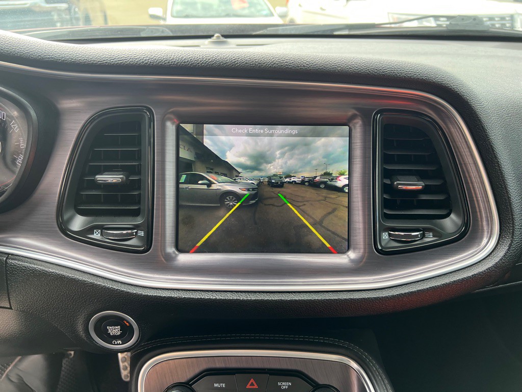 2018 Dodge Challenger Image 15