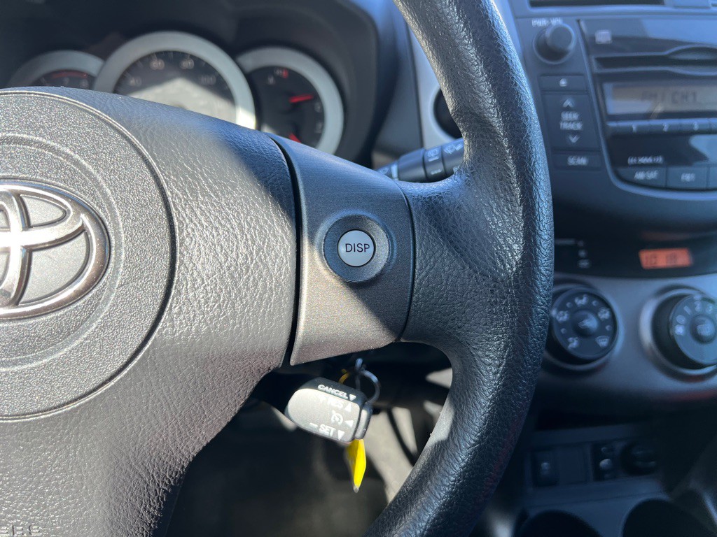 2011 Toyota Rav4 Image 18