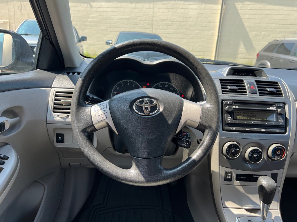 2012 Toyota Corolla Image 15
