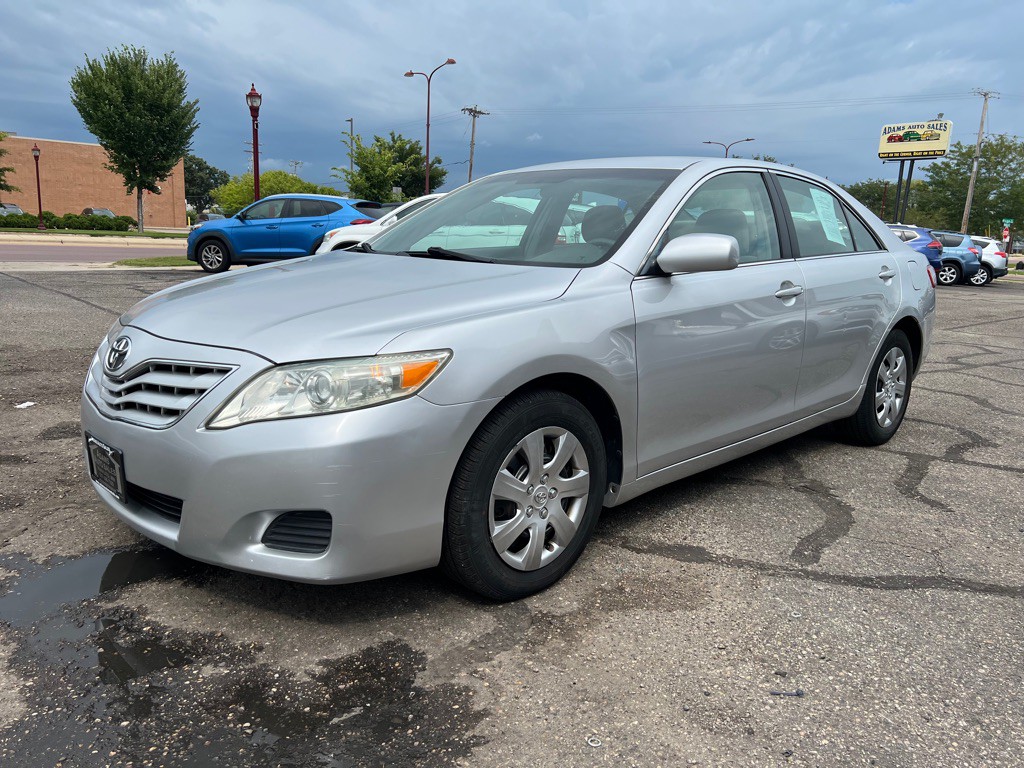 2011 Toyota Camry Image 4