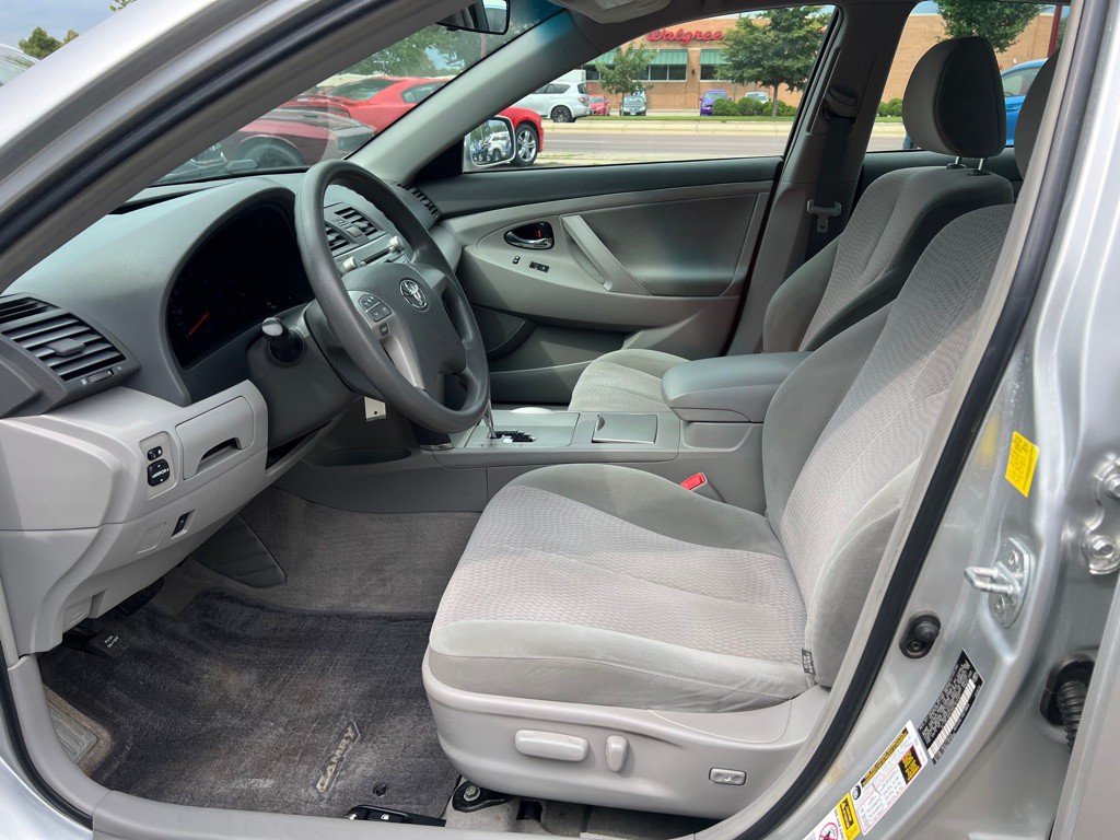 2011 Toyota Camry Image 13