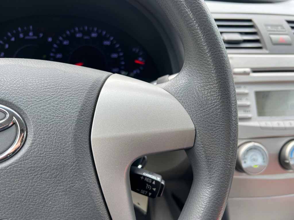 2011 Toyota Camry Image 18