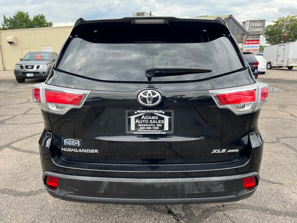2015 Toyota Highlander Image 6