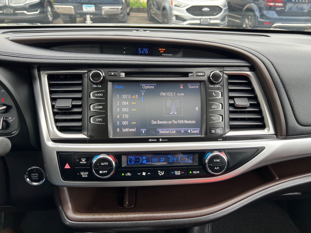 2015 Toyota Highlander Image 20