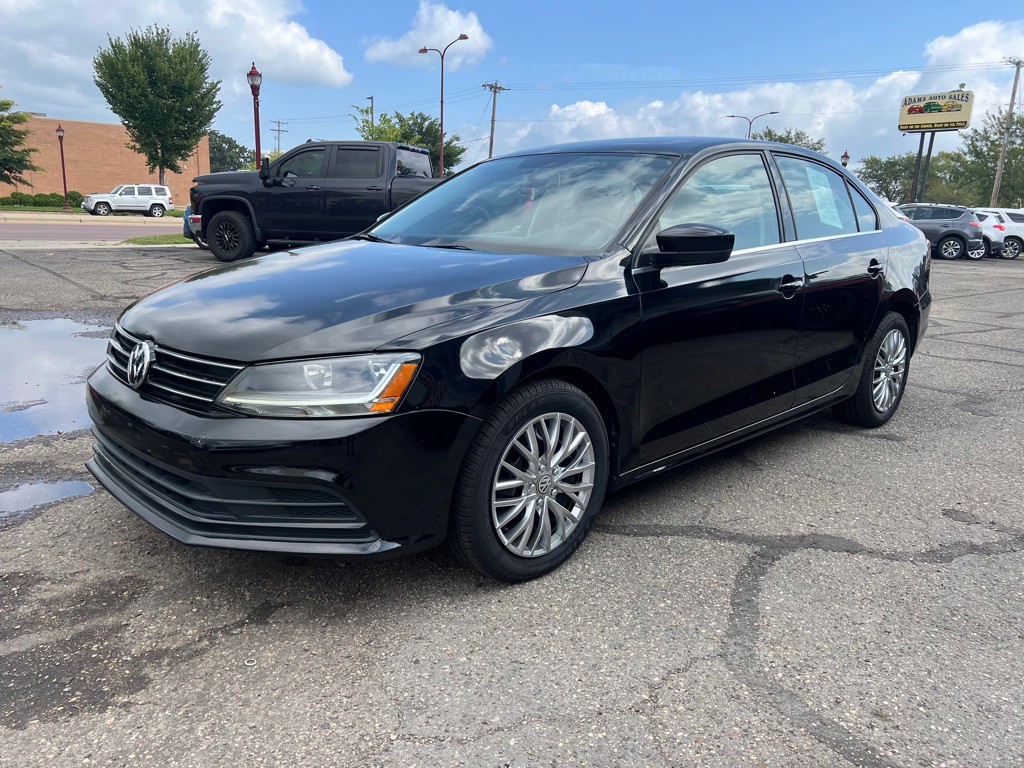 2017 Volkswagen Jetta Image 4