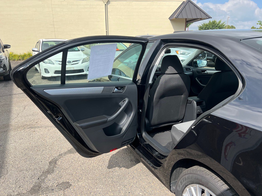 2017 Volkswagen Jetta Image 7