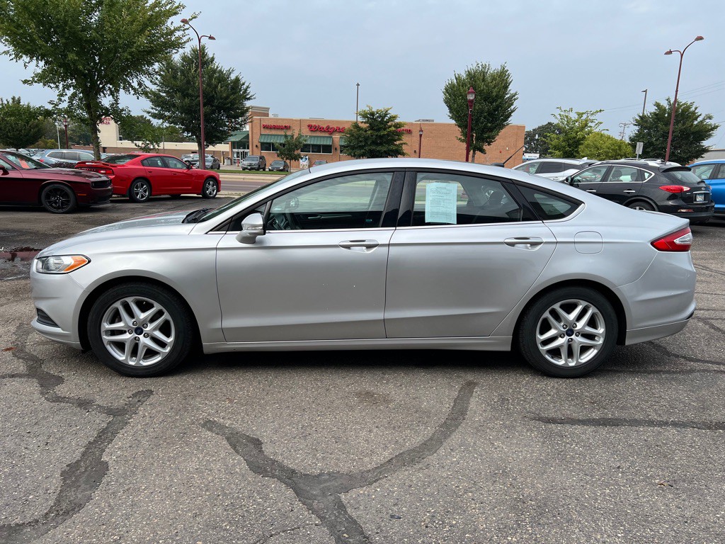 2016 Ford Fusion Image 5
