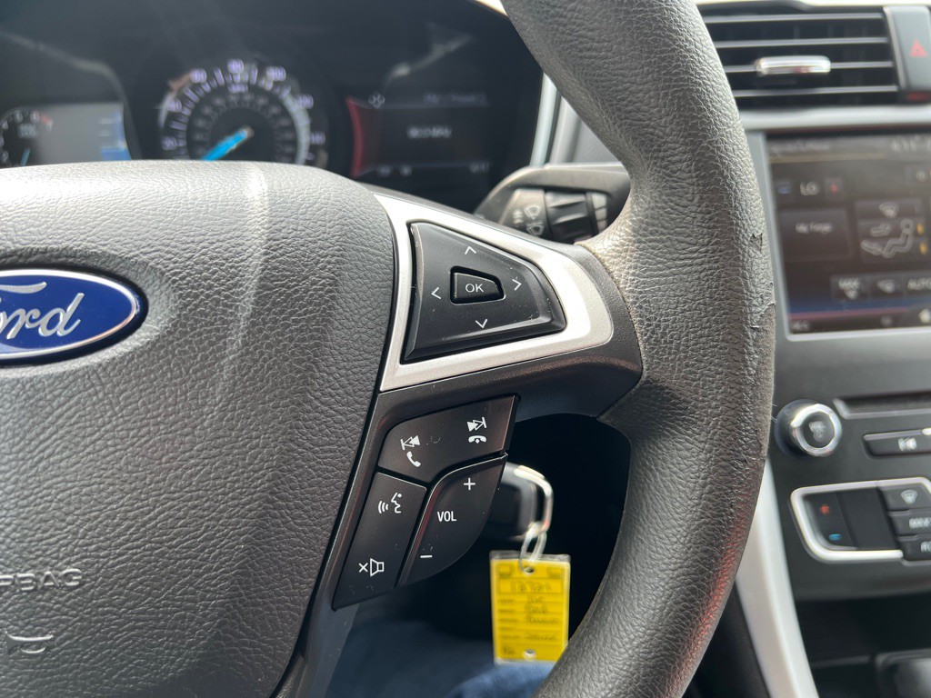 2016 Ford Fusion Image 18
