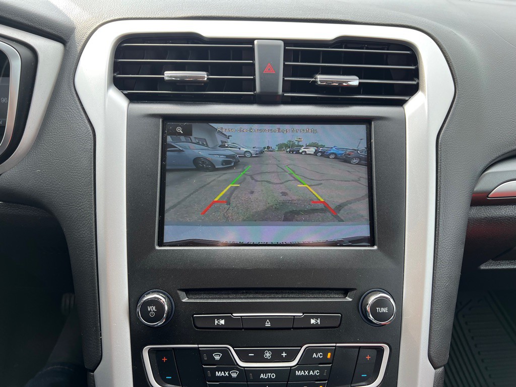 2016 Ford Fusion Image 20