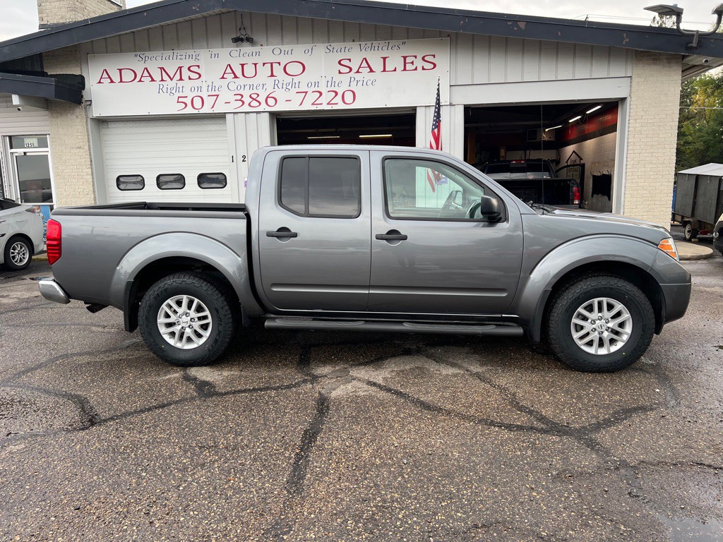 2018 Nissan Frontier Image 2