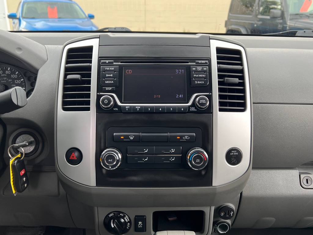 2018 Nissan Frontier Image 21