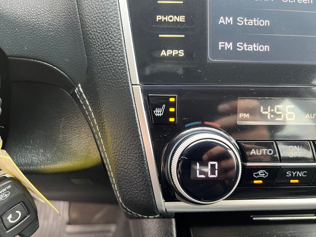 2018 Subaru Legacy Image 21