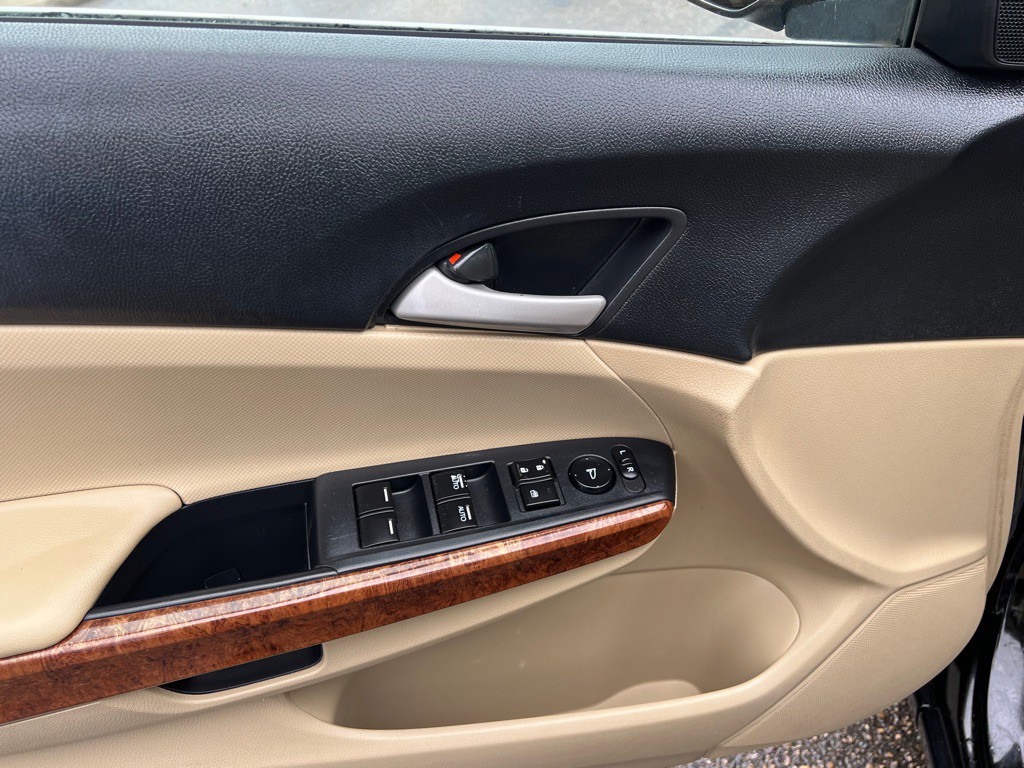 2011 Honda Accord Image 14