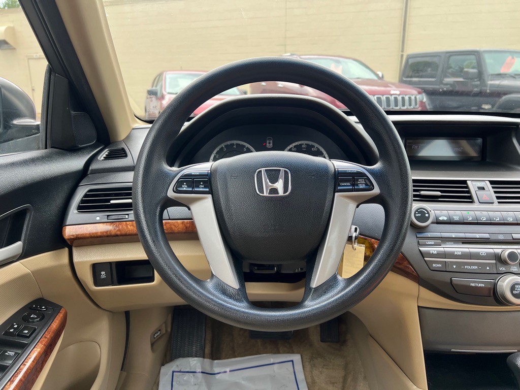 2011 Honda Accord Image 16