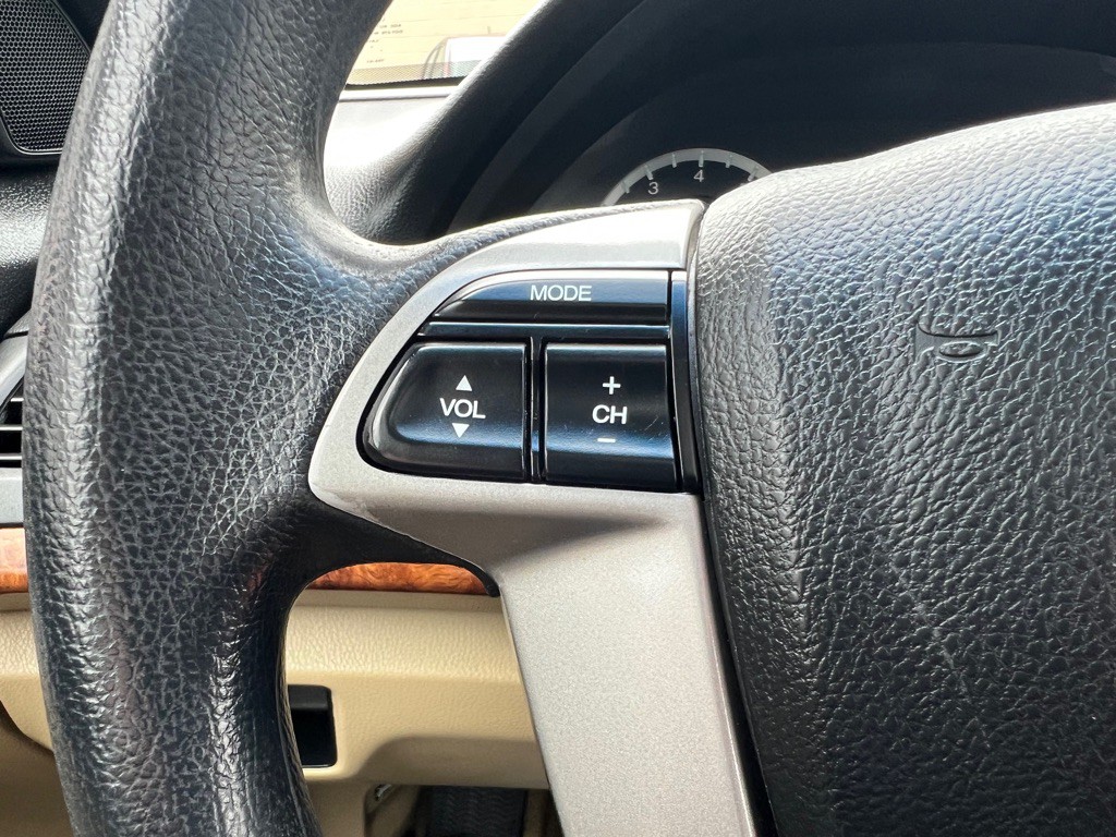 2011 Honda Accord Image 18