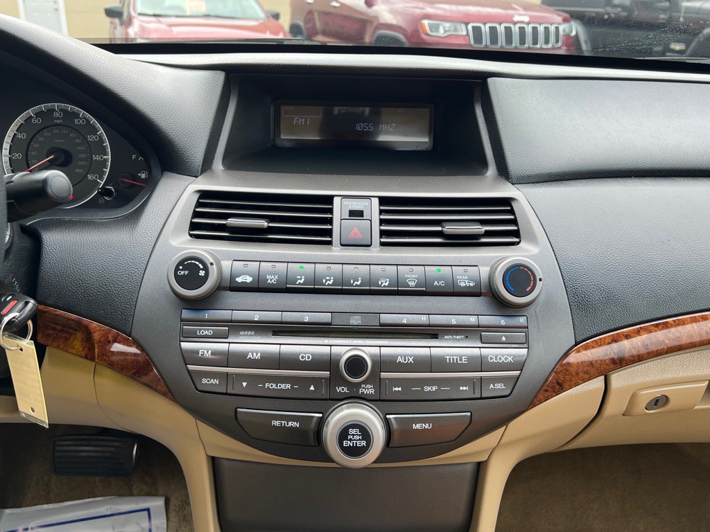 2011 Honda Accord Image 20