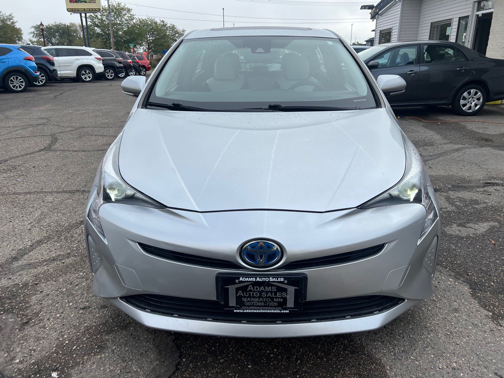 2016 Toyota Prius Image 3