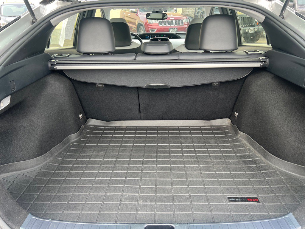 2016 Toyota Prius Image 8