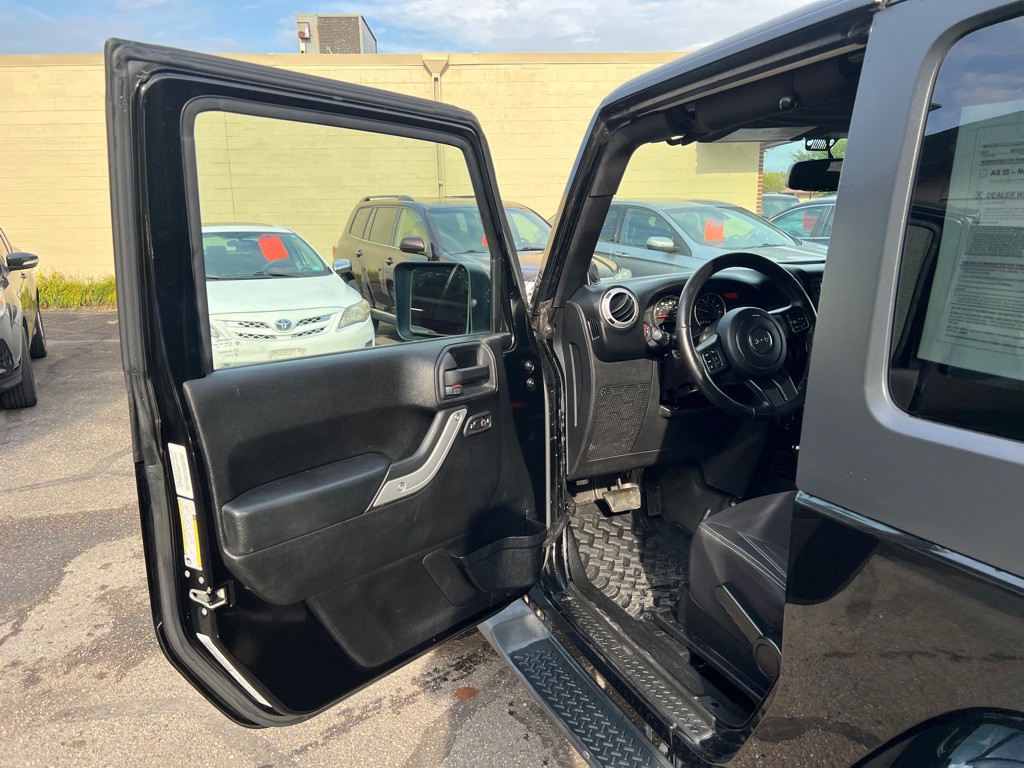 2013 Jeep Wrangler Image 10