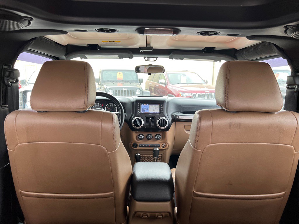 2012 Jeep Wrangler Image 9