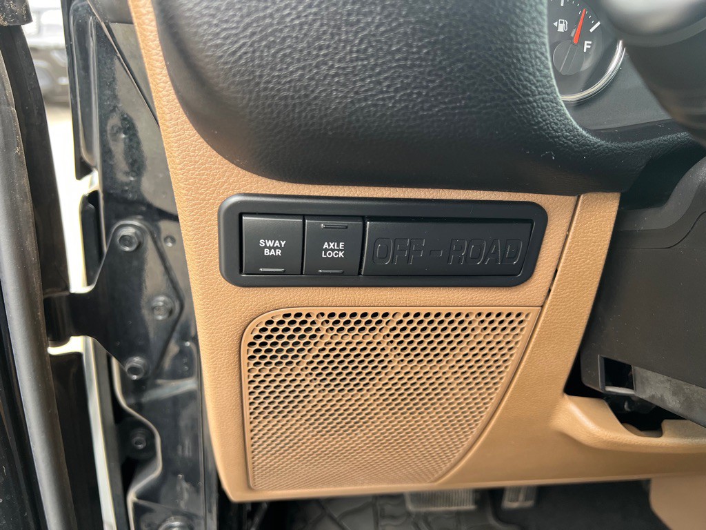 2012 Jeep Wrangler Image 12