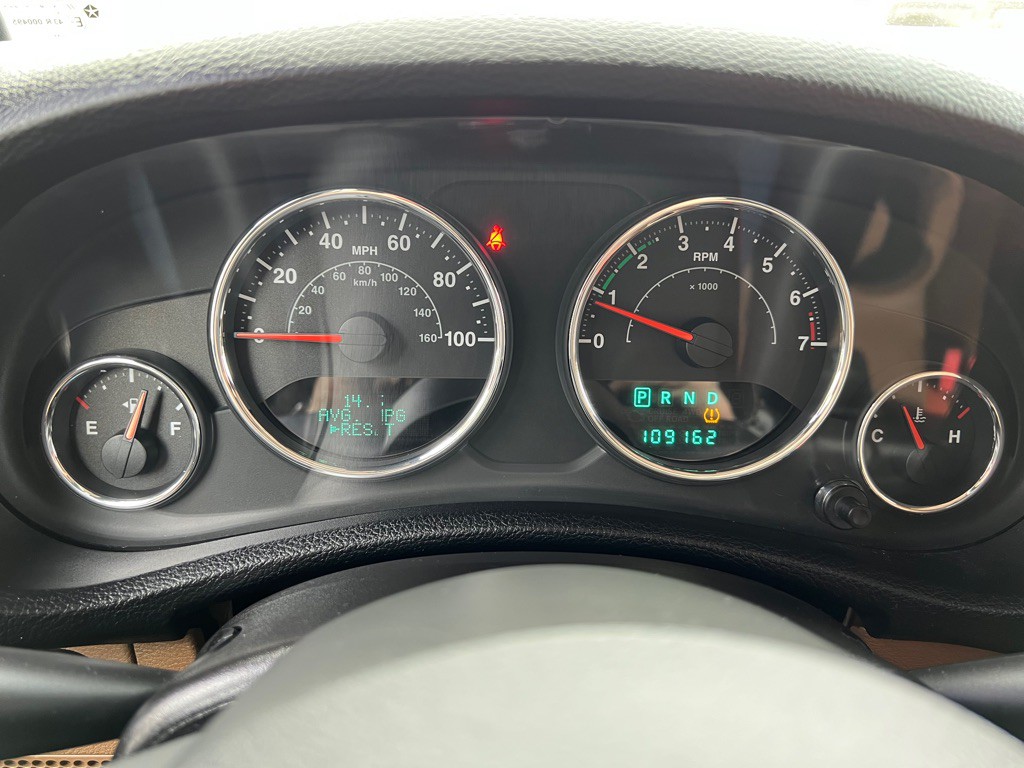 2012 Jeep Wrangler Image 13