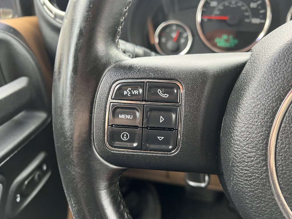 2012 Jeep Wrangler Image 14