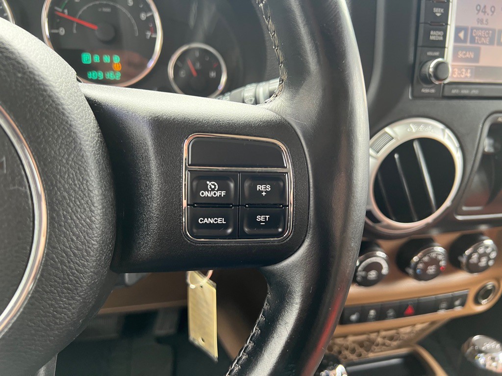 2012 Jeep Wrangler Image 15