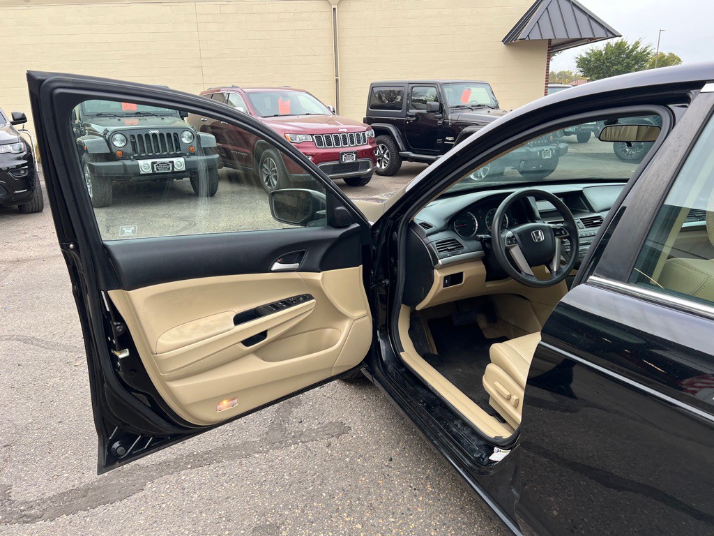 2012 Honda Accord Image 12