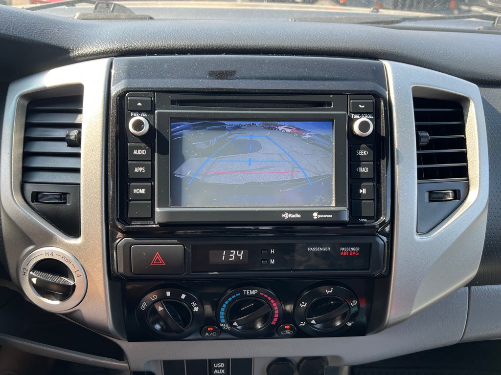 2014 Toyota Tacoma Image 22