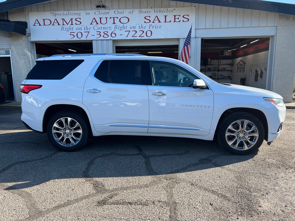 2018 Chevrolet Traverse Image 2