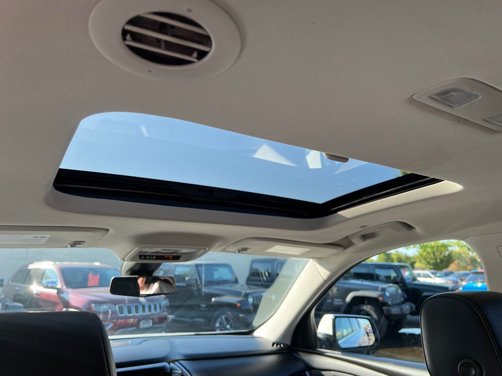 2018 Chevrolet Traverse Image 12