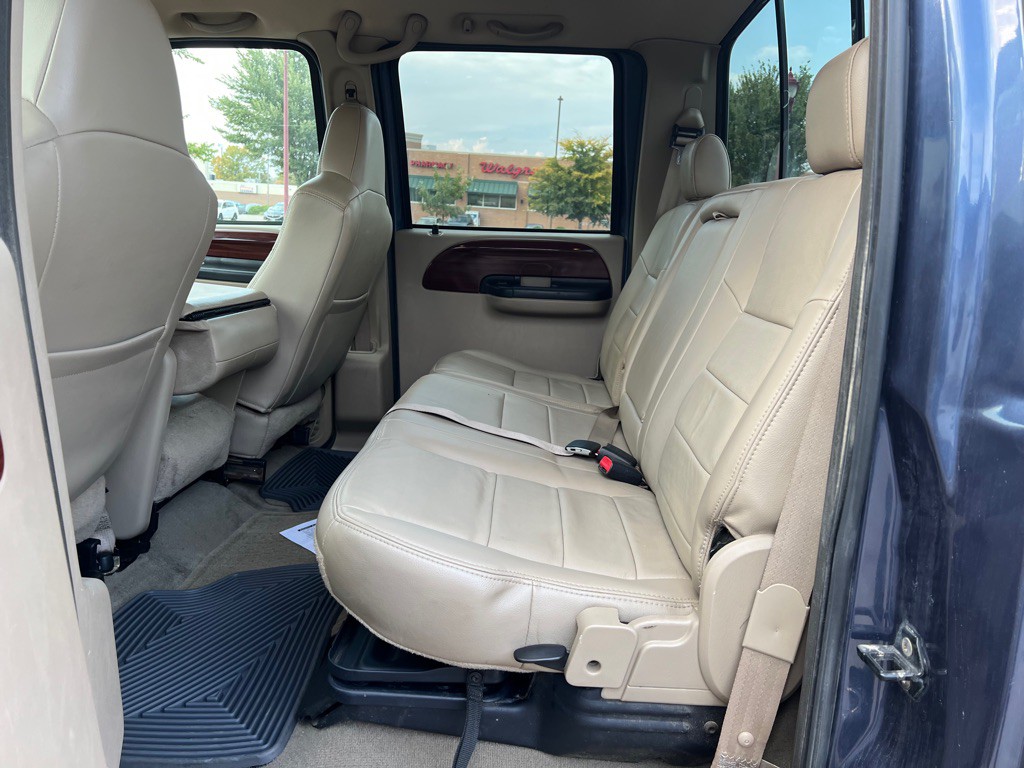 2006 Ford F-350 Image 8
